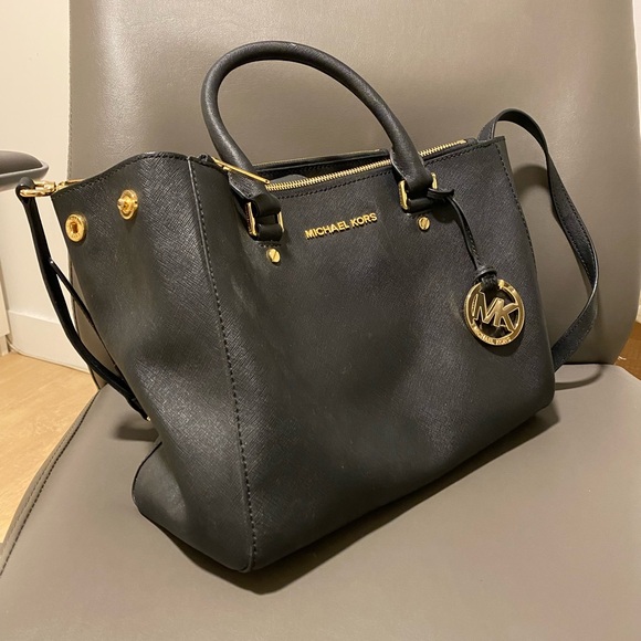 Michael Kors Sutton Medium Saffiano Leather Satchel - Picture 4 of 9